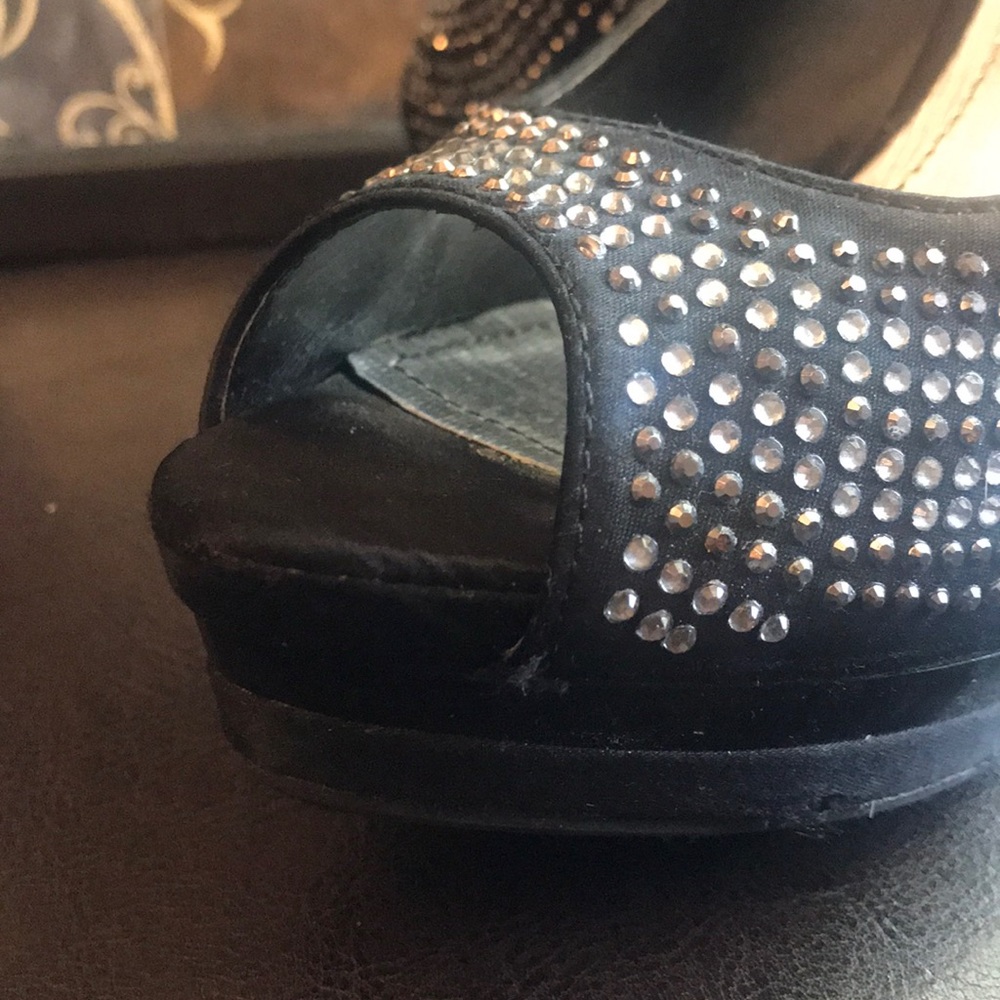 Classic Rhinestone Peep-toe Heel - Picture 3 of 7